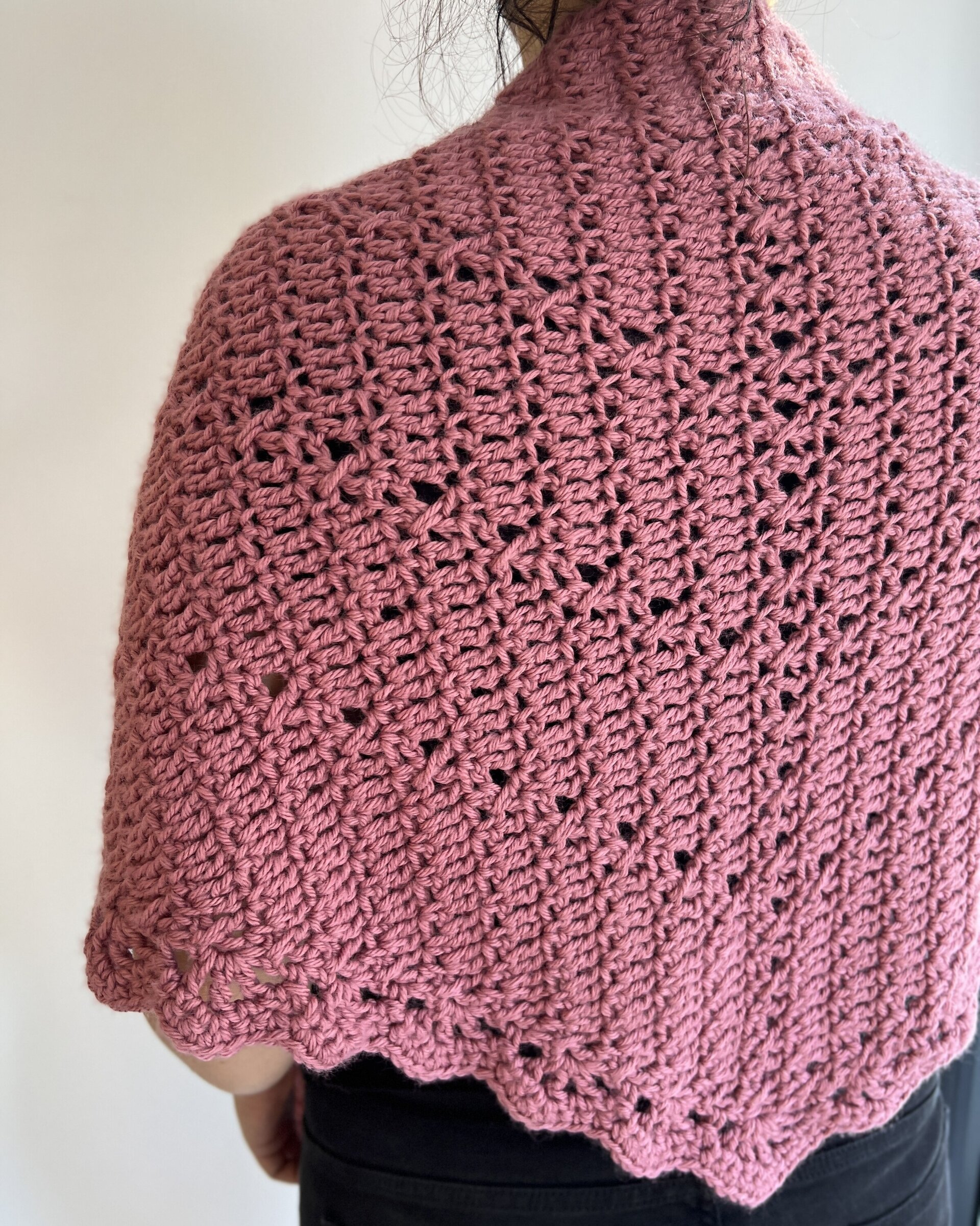 Toquilla de casera tejida a mano — Chal tradicional para traje de casera - 4